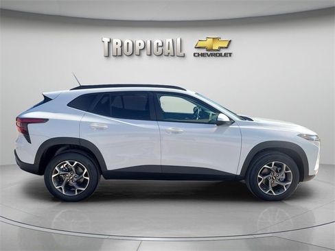 New 2026 Chevrolet Trax LT image 6