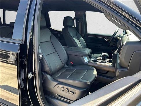 Used 2025 Chevrolet Silverado 1500 High Country w/ Midnight Edition RWD image 9