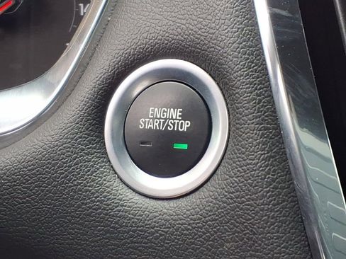 Certified 2023 Chevrolet Traverse LT AWD/4WD image 10