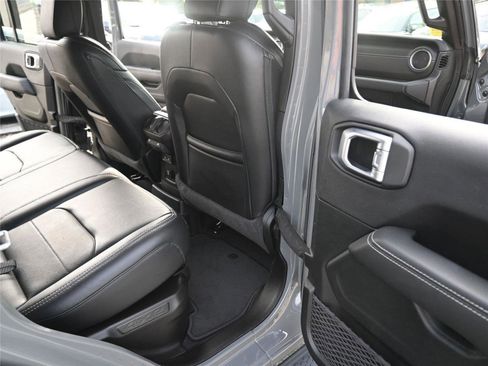 Used 2021 Jeep Wrangler Unlimited Sahara w/ Cold Weather Group image 27