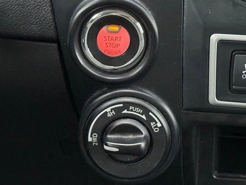Used 2018 Nissan Titan S w/ GAWR Package AWD/4WD image 3
