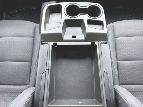 Used 2024 Chevrolet Silverado 1500 LT AWD/4WD image 34