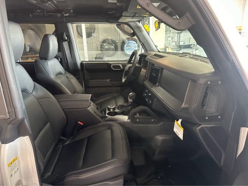 New 2026 Ford Bronco Badlands w/ Sasquatch Package AWD/4WD image 29