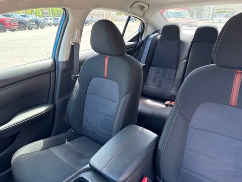 Used 2025 Nissan Sentra SR FWD image 44