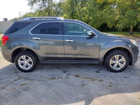 Used 2010 Chevrolet Equinox LT w/ Chrome Appearance Package FWD image 4