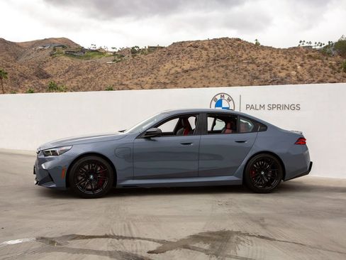 Certified 2025 BMW M5 w/ Carbon Package image 3