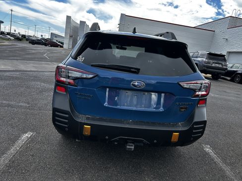 Used 2025 Subaru Outback Wilderness AWD/4WD image 4