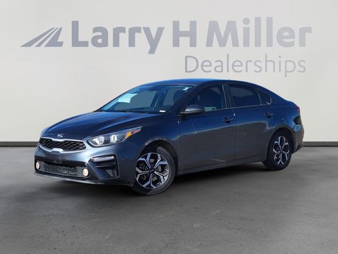 Used 2020 Kia Forte LXS image 1