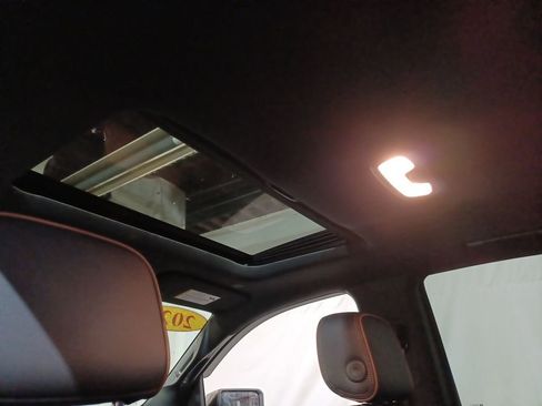 Used 2023 GMC Canyon AT4 w/ AT4 Premium Package image 16