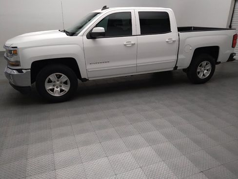 Used 2018 Chevrolet Silverado 1500 LT w/ All Star Edition RWD image 2