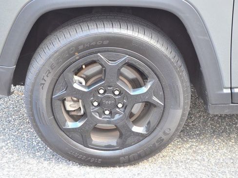 Used 2023 Jeep Compass Trailhawk image 13