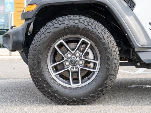 Used 2022 Jeep Wrangler Unlimited Sport AWD/4WD image 27