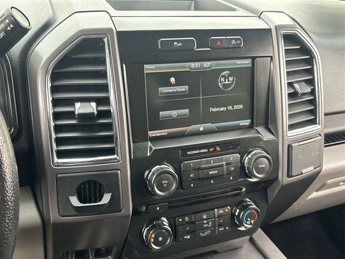 Used 2015 Ford F150 XLT w/ Equipment Group 302A Luxury image 22