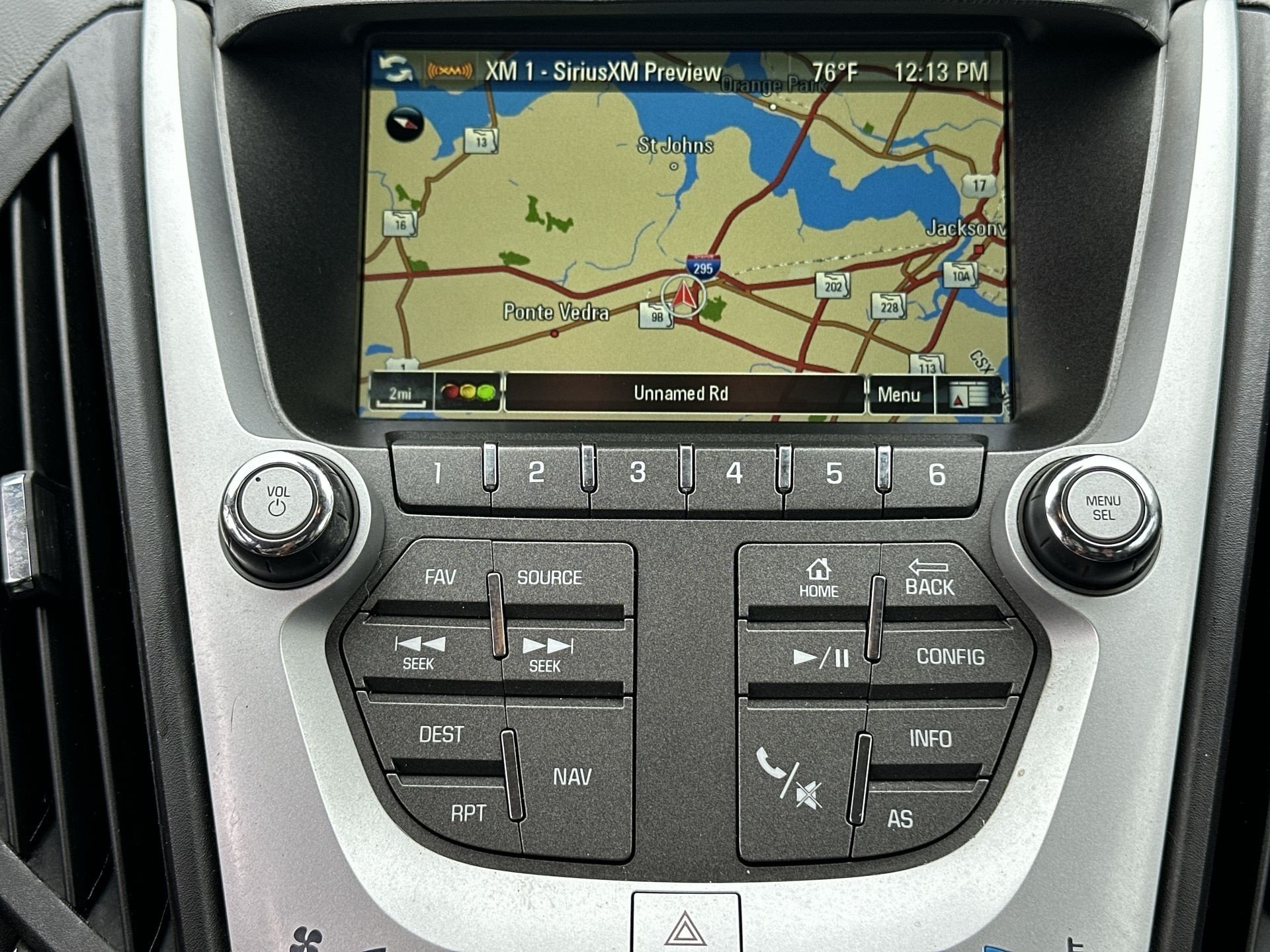 Used 2016 Chevrolet Equinox LTZ w/ Enhanced Convenience Package FWD image 14