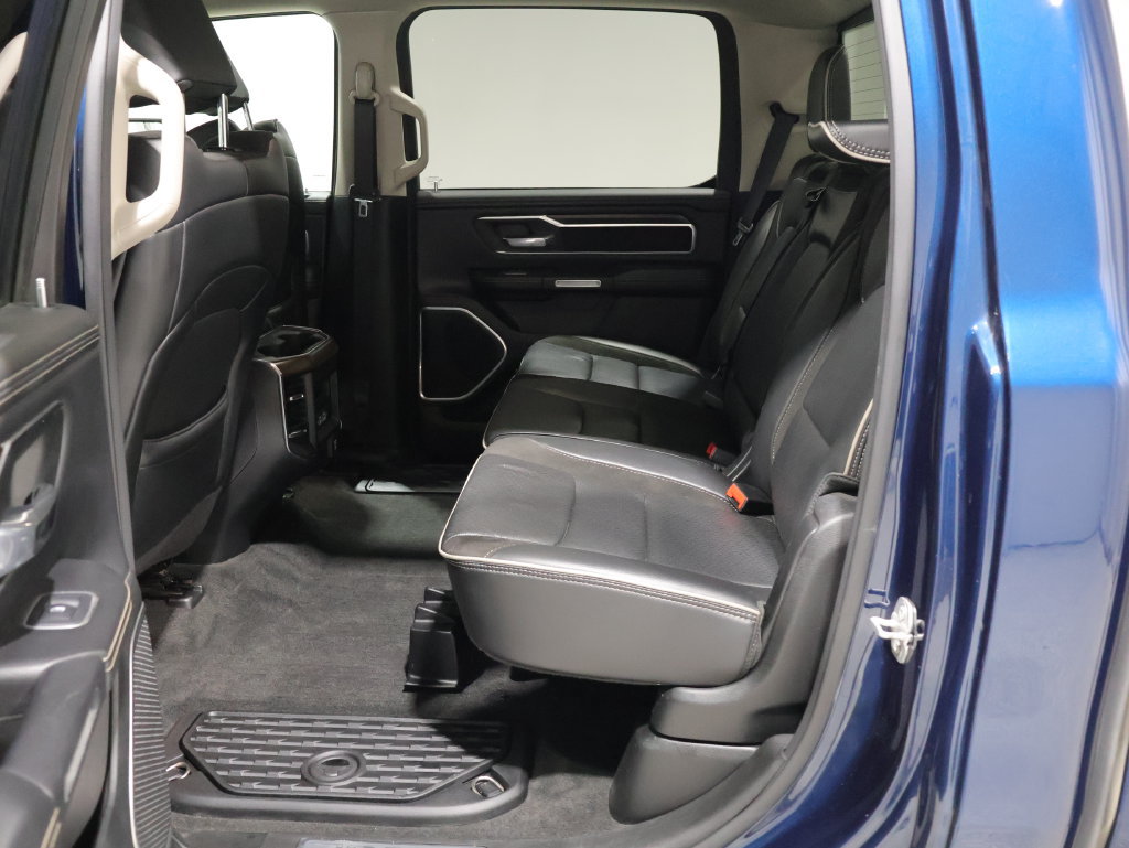 Used 2022 RAM 1500 Laramie AWD/4WD image 16