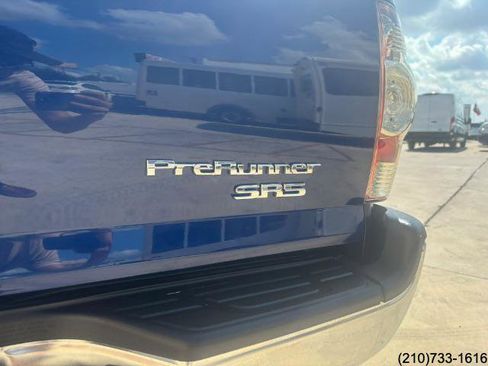 Used 2015 Toyota Tacoma PreRunner image 14