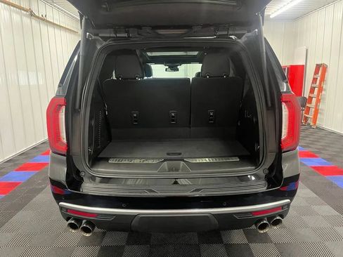 Used 2023 GMC Yukon Denali AWD/4WD image 5