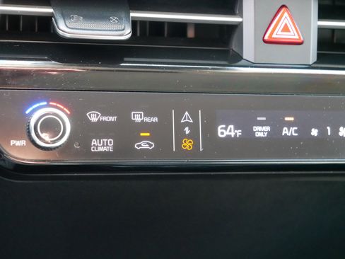 Certified 2024 Kia EV6 Wind w/ Wind Technology Package image 23