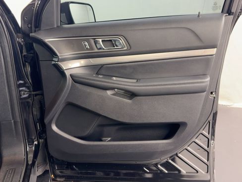 Used 2019 Ford Explorer XLT w/ Equipment Group 202A image 34