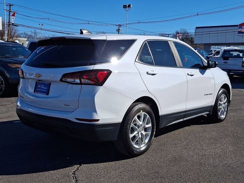 Used 2023 Chevrolet Equinox LS w/ LS Convenience Package image 7