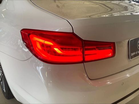 Used 2019 BMW 530i w/ Convenience Package RWD image 25