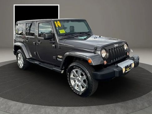 Used 2014 Jeep Wrangler Unlimited Sahara w/ Dual Top Group image 3