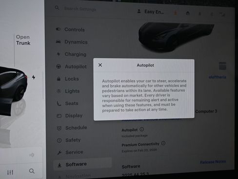 Used 2023 Tesla Model 3 Standard Range image 23