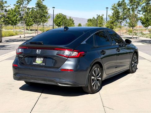 Used 2024 Honda Civic EX-L image 5