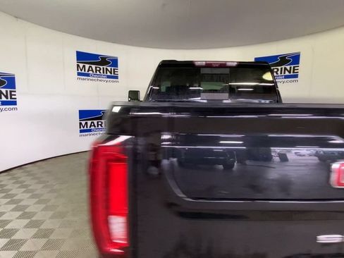 Used 2023 GMC Sierra 2500 AT4 w/ AT4 Premium Plus Package AWD/4WD image 9
