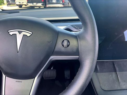 Used 2023 Tesla Model 3 Standard Range RWD image 23