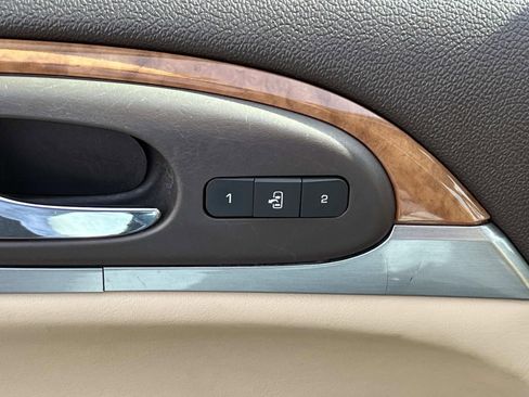 Used 2012 Buick Enclave Leather image 32