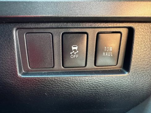 Used 2014 Toyota Tundra SR5 w/ TRD Off Road Package AWD/4WD image 34