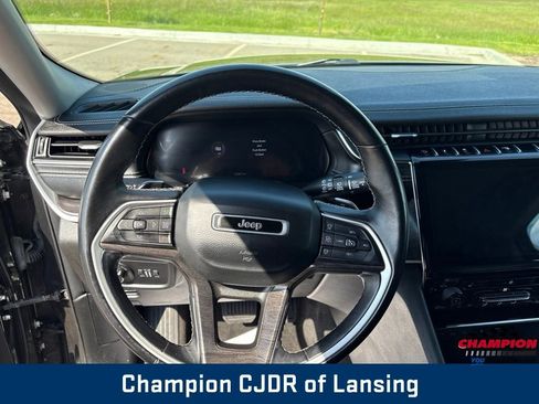Used 2021 Jeep Grand Cherokee L Limited AWD/4WD image 2