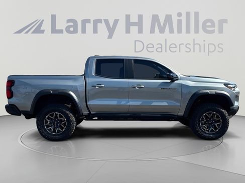 Used 2025 Chevrolet Colorado ZR2 AWD/4WD image 7