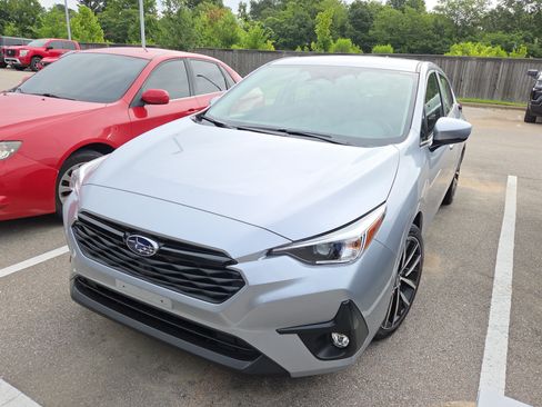 Certified 2025 Subaru Impreza 2.0i Sport AWD/4WD image 3