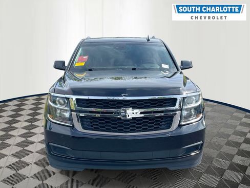 Used 2018 Chevrolet Suburban LT image 2
