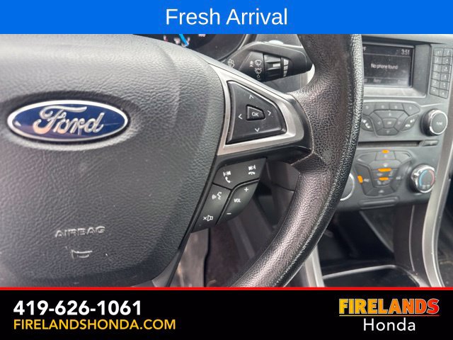 Used 2017 Ford Fusion SE FWD image 19