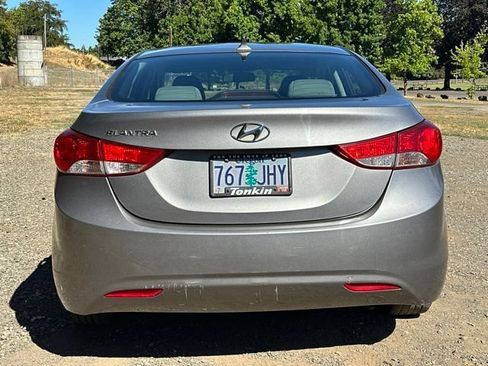 Used 2012 Hyundai Elantra GLS w/ Preferred Pkg 3 FWD image 8
