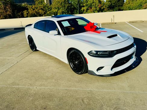 Used 2021 Dodge Charger Scat Pack w/ Dynamics Package image 2