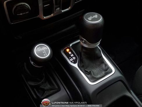 Used 2021 Jeep Wrangler Unlimited Sport image 24