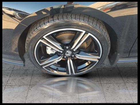 Used 2024 Honda Accord Sport image 7