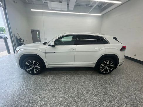 New 2026 Volkswagen Atlas Cross Sport SEL Premium R-Line AWD/4WD image 2