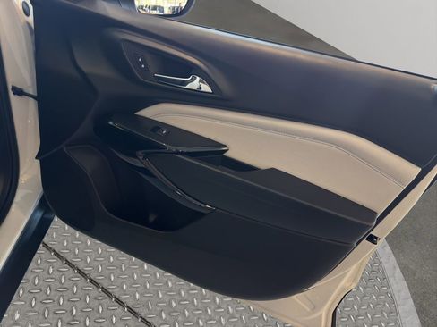 New 2025 Chevrolet Trax LT w/ Driver Confidence Package image 18