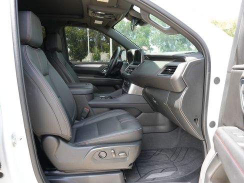 Used 2024 Chevrolet Tahoe RST w/ Luxury Package AWD/4WD image 25