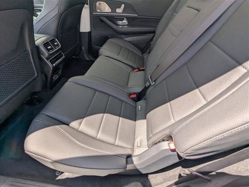 New 2026 Mercedes-Benz GLS 450 4MATIC image 30