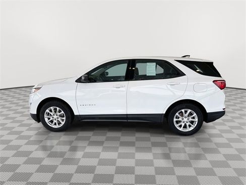 Used 2018 Chevrolet Equinox LS image 6
