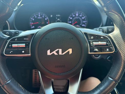 Used 2022 Kia Forte GT-Line w/ GT-Line Premium Package FWD image 8