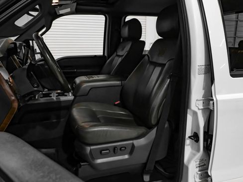 Used 2016 Ford F350 King Ranch w/ Snow Plow Prep Package image 32