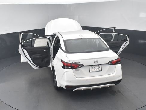 New 2025 Nissan Versa SV w/ Trunk Package image 22