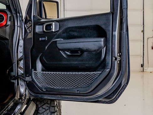 Used 2023 Jeep Gladiator Rubicon w/ LED Lighting Group image 38